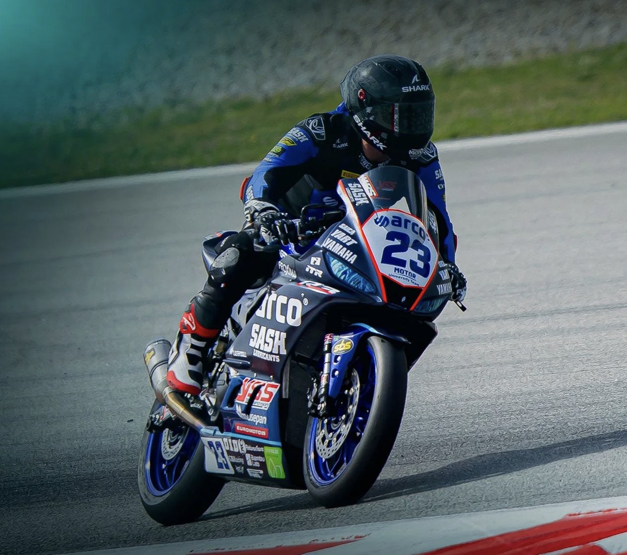 ROAD RACING